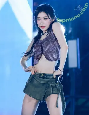 Chaeryeong / ITZY (채령 / chaerrry0 nude photo #0218