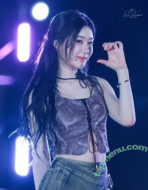 Chaeryeong / ITZY (채령 / chaerrry0 nude photo #0221
