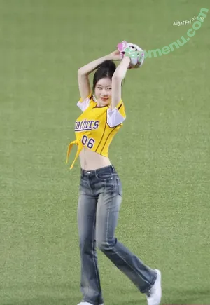 Chaeryeong / ITZY (채령 / chaerrry0 nude photo #0237