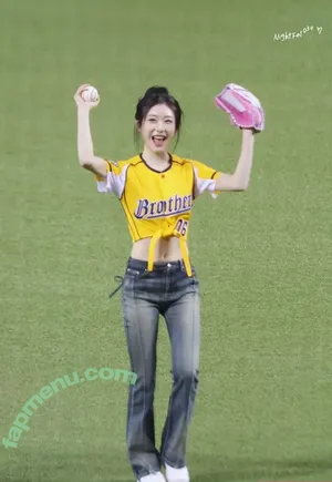 Chaeryeong / ITZY (채령 / chaerrry0 nude photo #0244