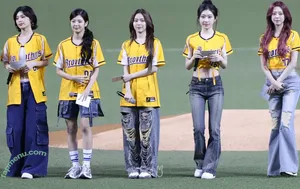 Chaeryeong / ITZY (채령 / chaerrry0 nude photo #0245