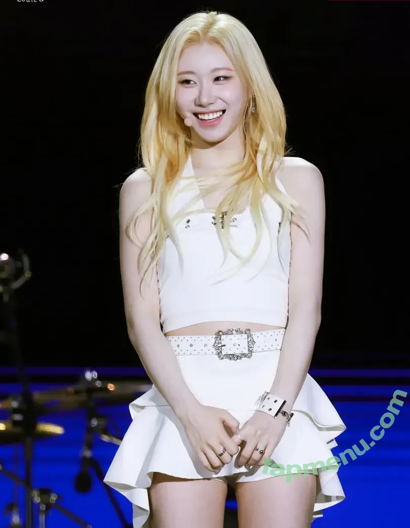 Chaeryeong nude photo #0104 (ITZY (채령 / chaerrry0)