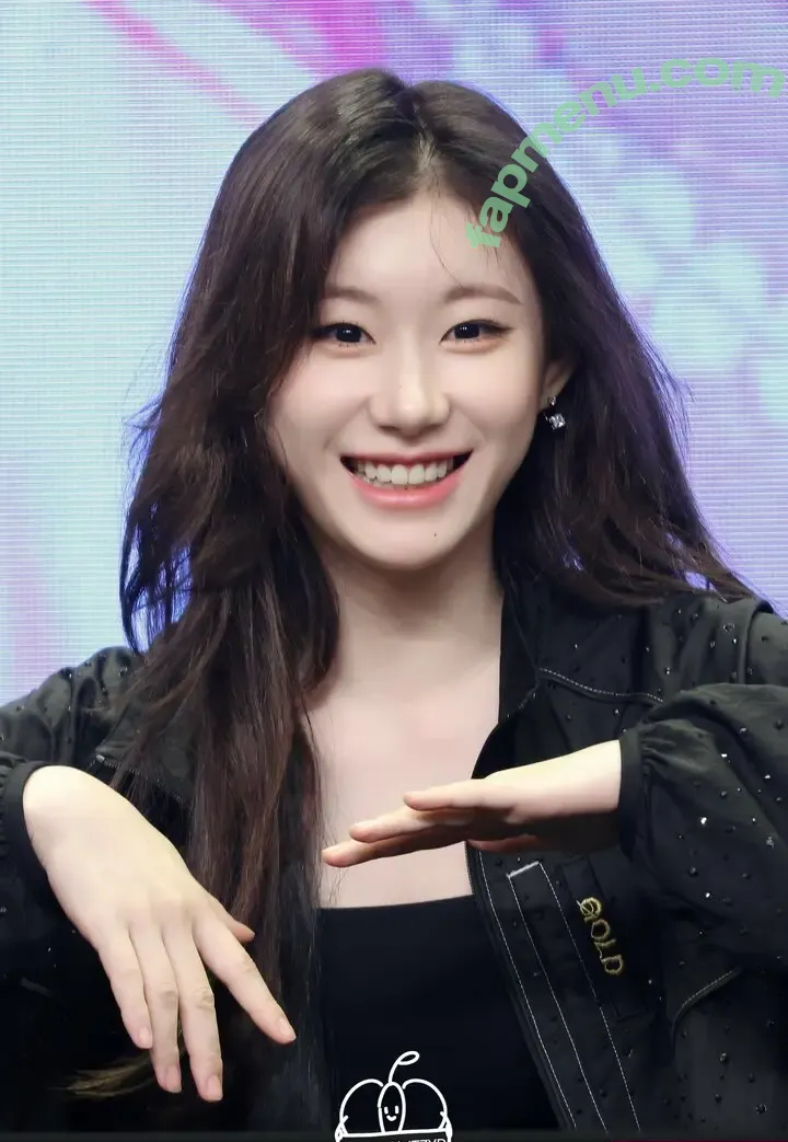 Chaeryeong nude photo #0118 (ITZY (채령 / chaerrry0)