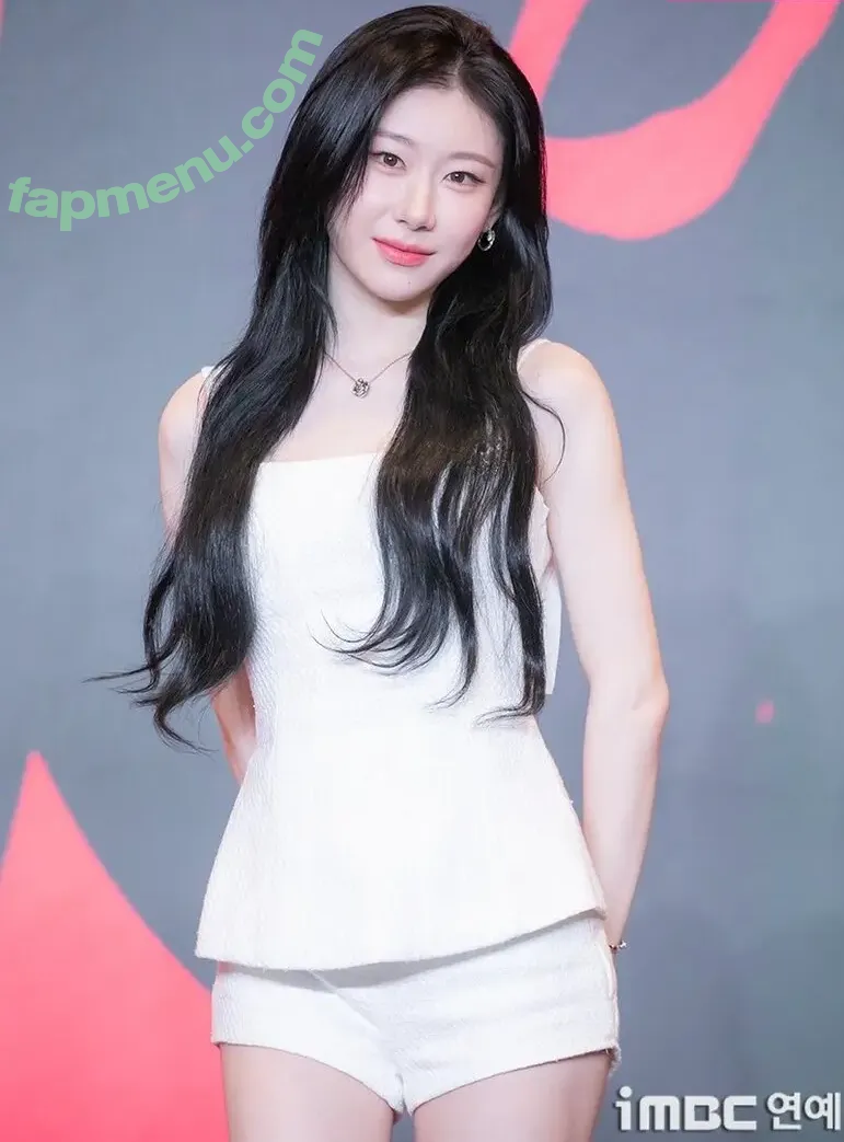 Chaeryeong nude photo #0149 (ITZY (채령 / chaerrry0)