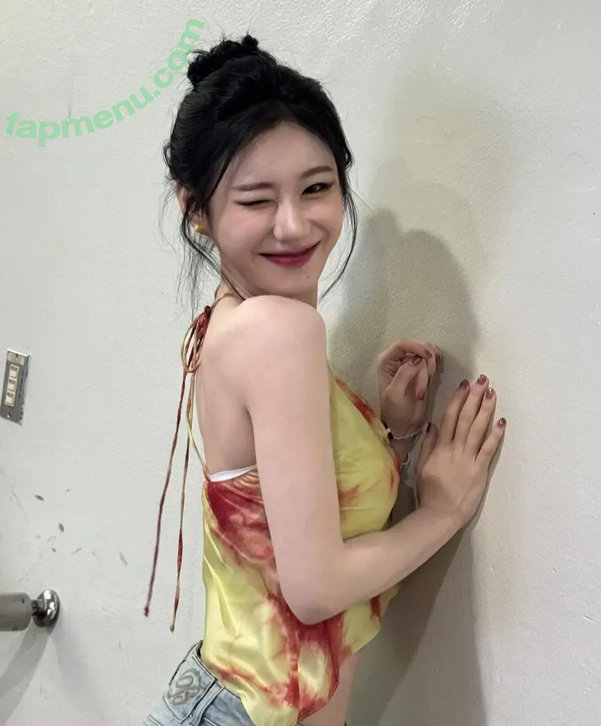 Chaeryeong nude photo #0161 (ITZY (채령 / chaerrry0)