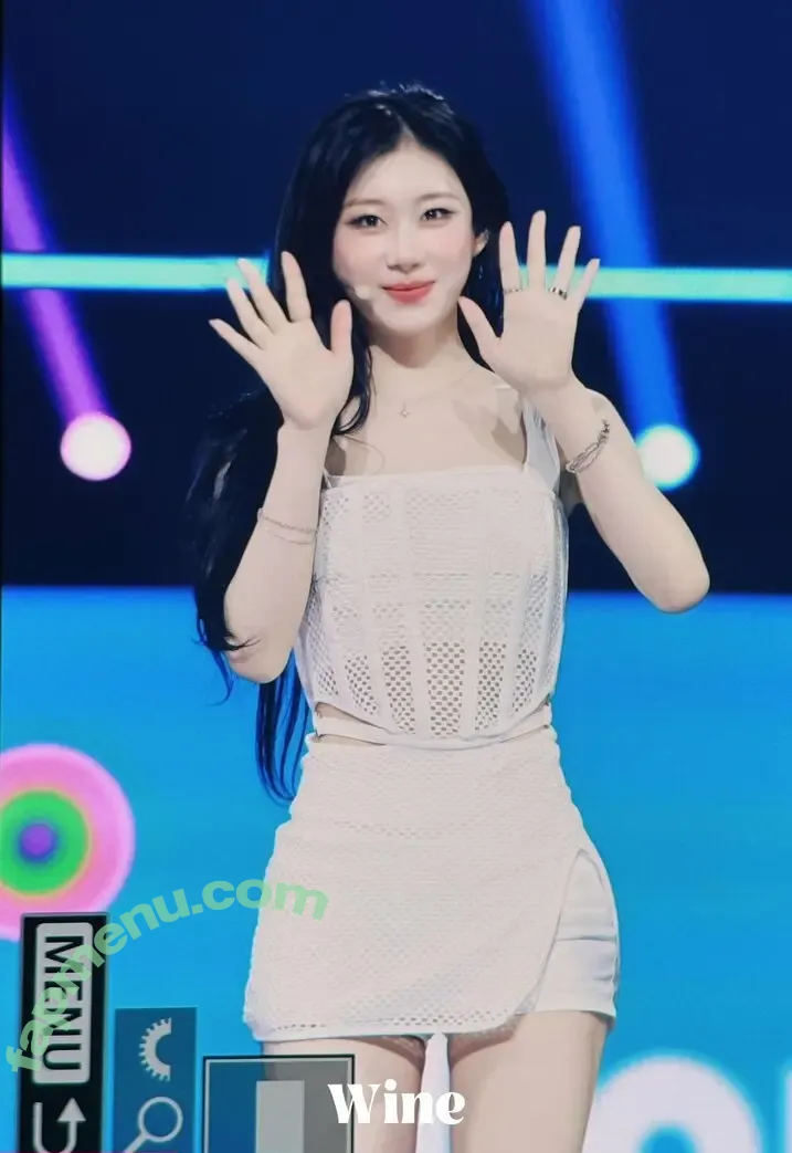 Chaeryeong nude photo #0191 (ITZY (채령 / chaerrry0)