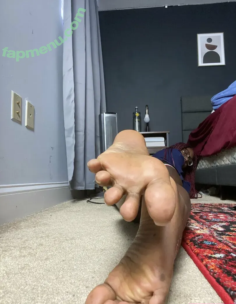 chanel_feet23 nude photo #0002 (chanel_feet23)