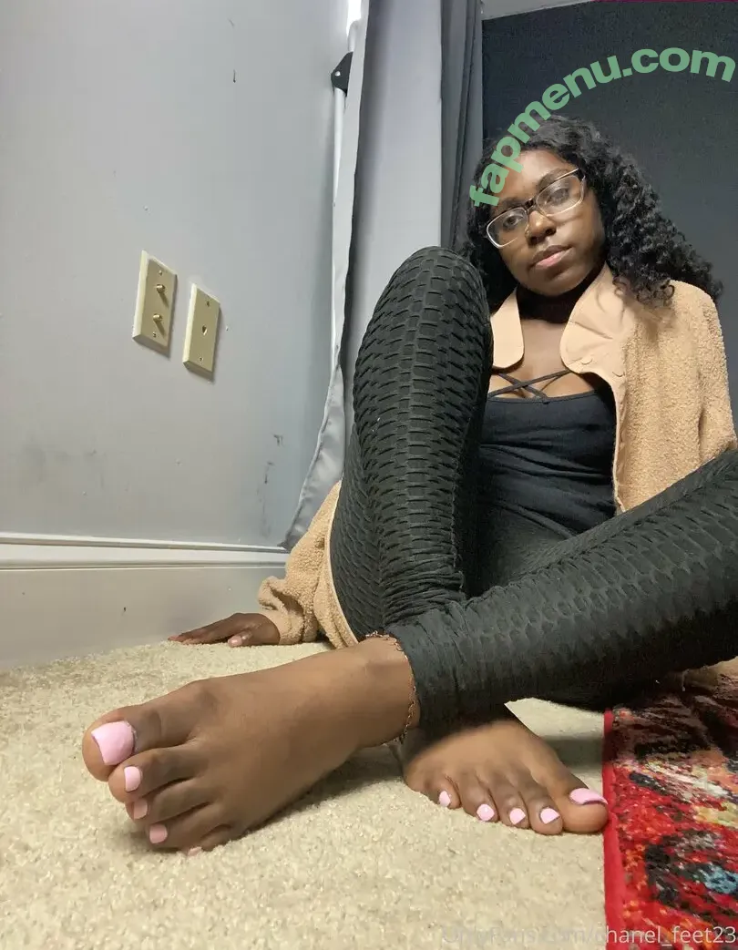 chanel_feet23 nude photo #0018 (chanel_feet23)