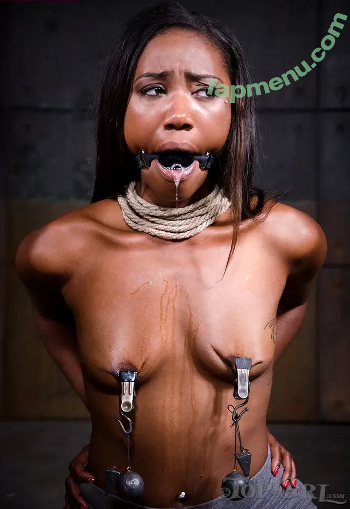 Chanell Heart nude photo #0095 (damniluvchanell / iluvchanell_)