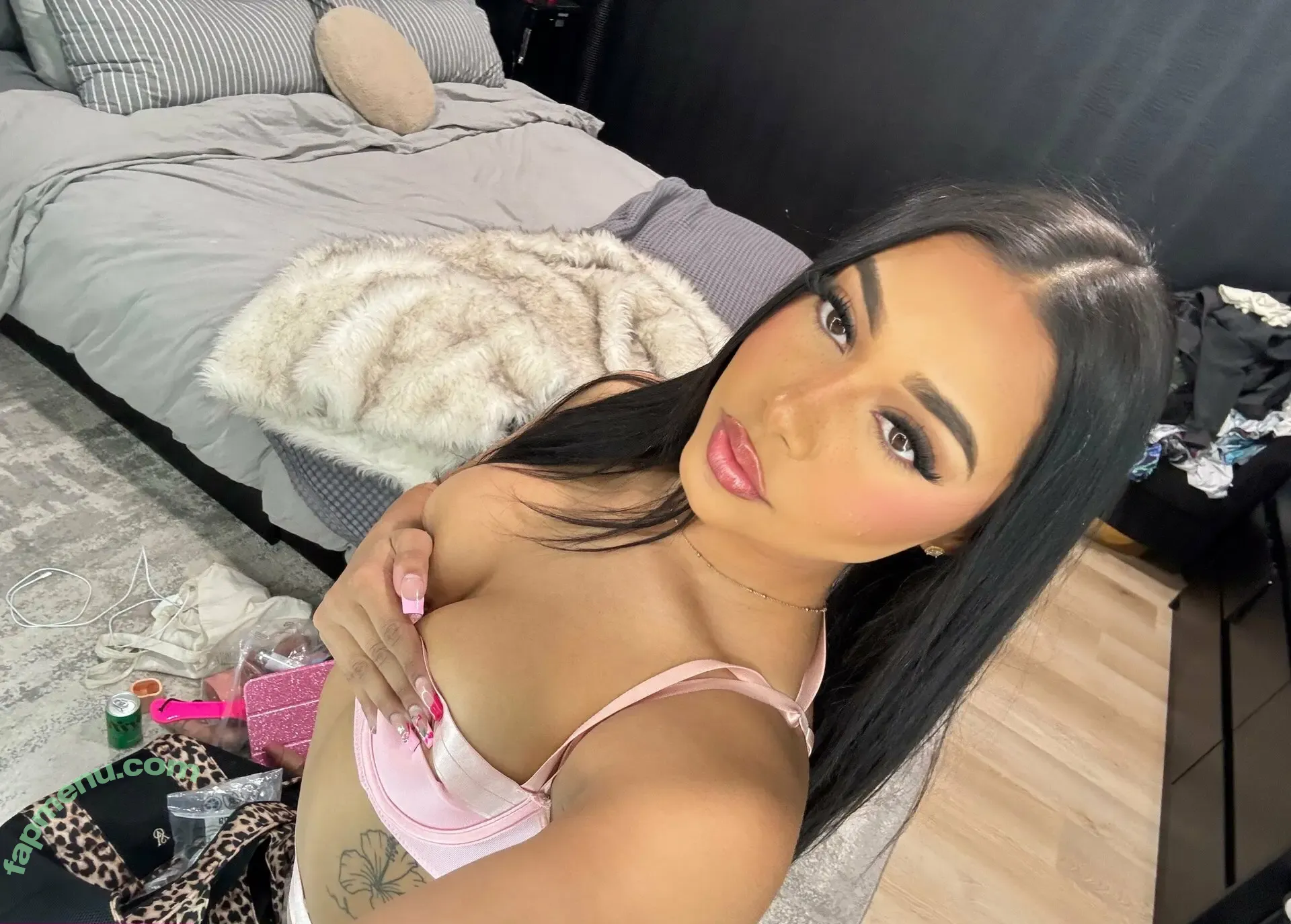 chaneloxoxo nude photo #0073 (coco.chanelxoxo)
