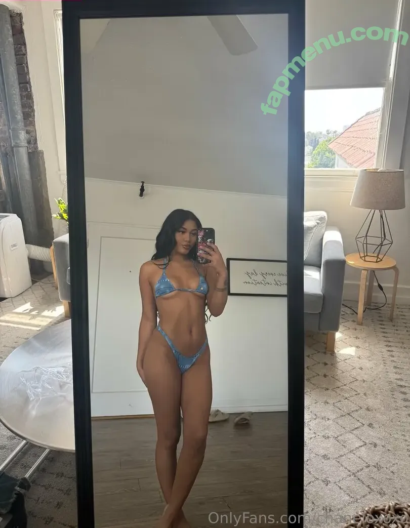 chaneloxoxo nude photo #0075 (coco.chanelxoxo)