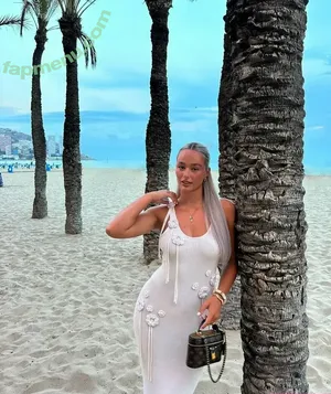 Channon Mooney / channonmooney nude photo #0001