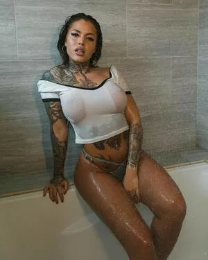 Chantal Danielle / Chanti_danielle / chantal_danielle / chantal_danielle_ nude photo #0001