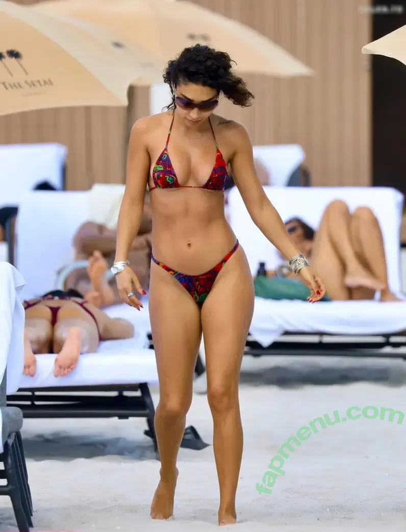 Chantel Jeffries nude photo #2052 (Ceejay the DJ / ChantelJeffries)