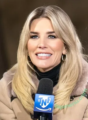 Charissa Thompson / Sportscaster / charissajthompson nude photo #0080