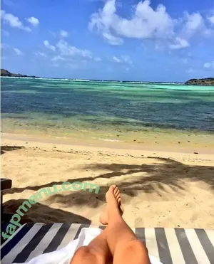 Charissa Thompson / Sportscaster / charissajthompson nude photo #0101