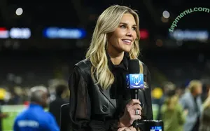 Charissa Thompson / Sportscaster / charissajthompson nude photo #0103