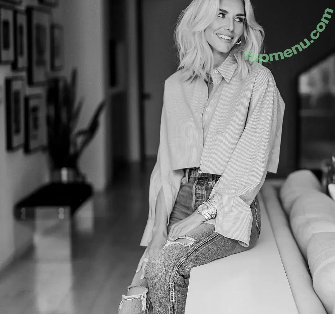Charissa Thompson nude photo #0058 (Sportscaster / charissajthompson)