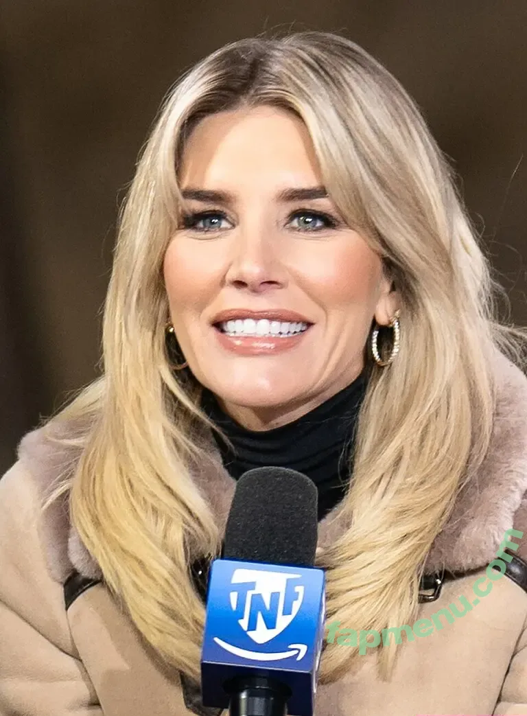 Charissa Thompson nude photo #0080 (Sportscaster / charissajthompson)