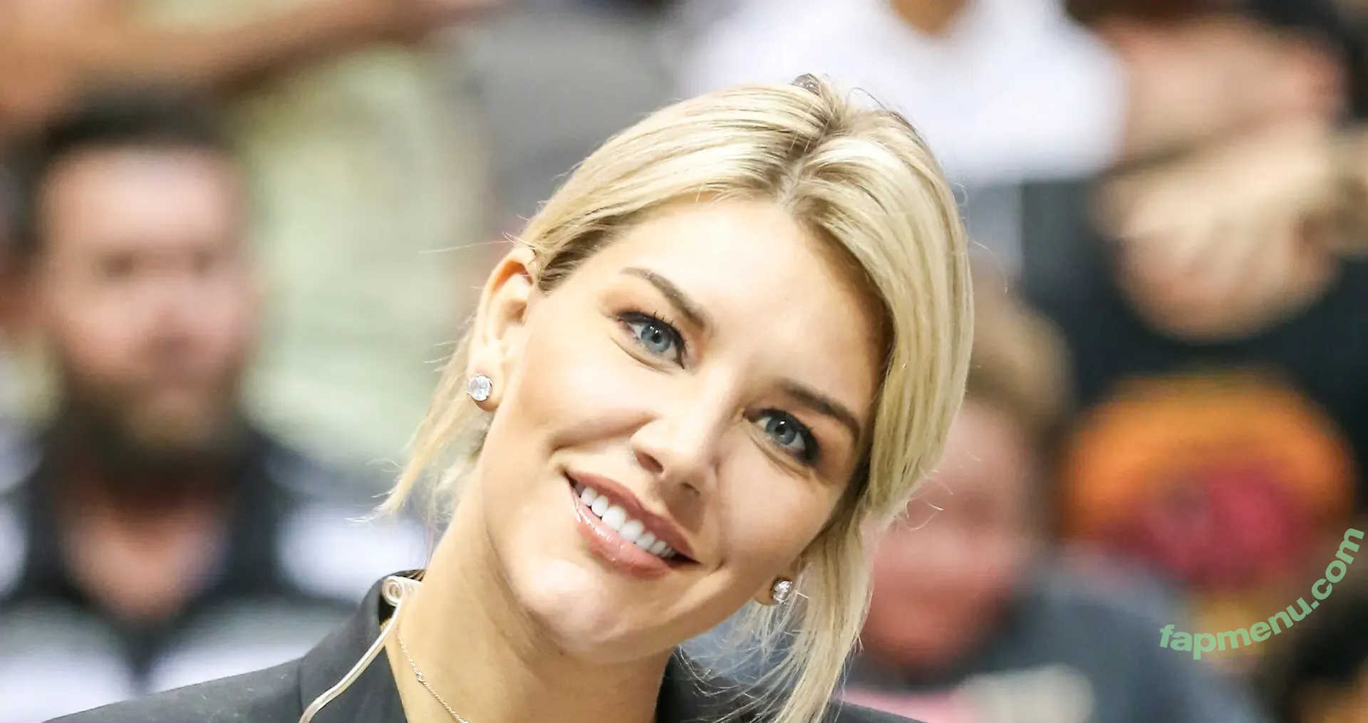 Charissa Thompson nude photo #0098 (Sportscaster / charissajthompson)