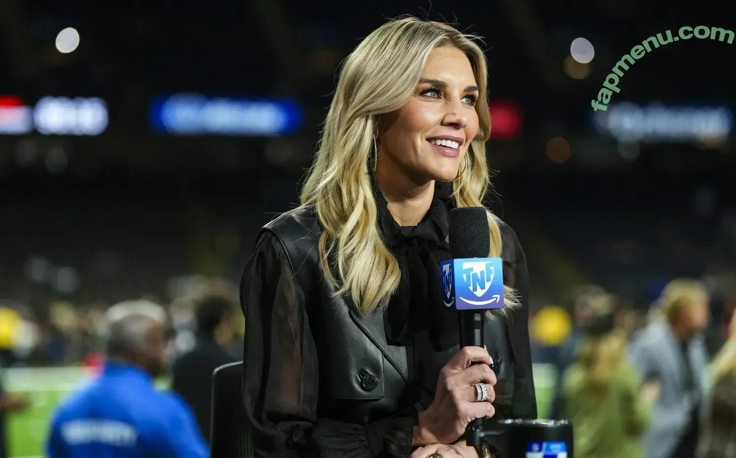 Charissa Thompson nude photo #0103 (Sportscaster / charissajthompson)