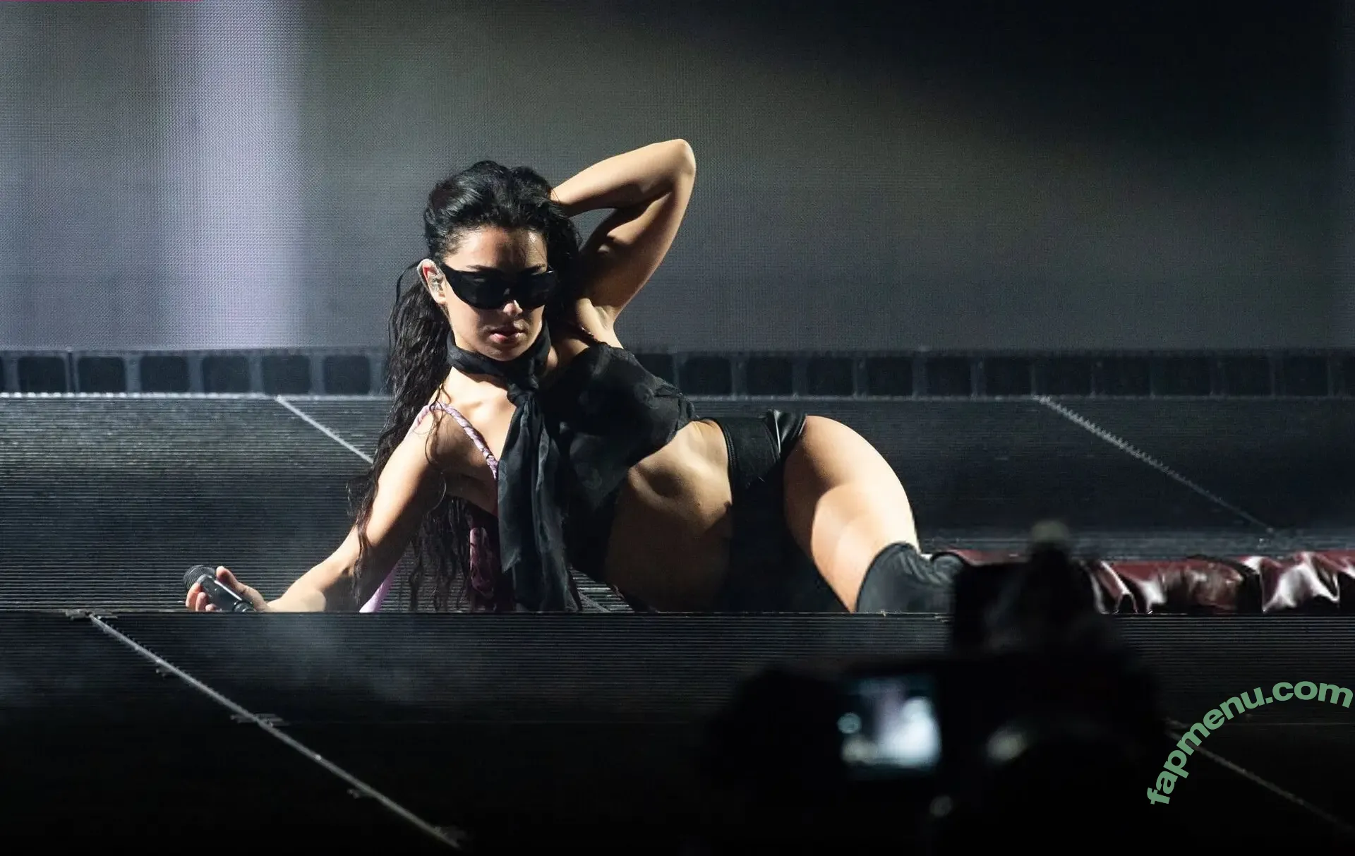 Charli XCX nude photo #3460 (charli_xcx / charlignarly)