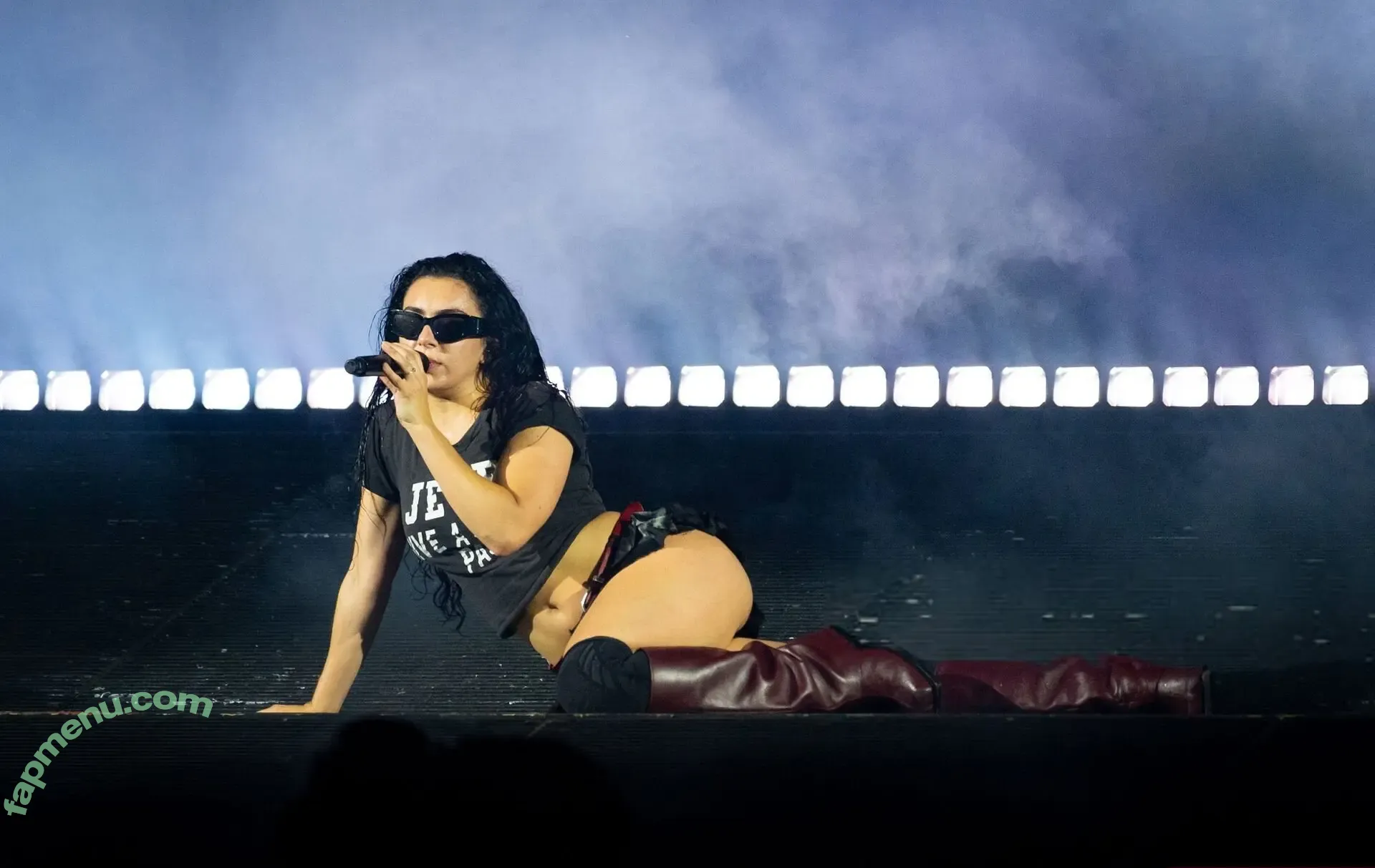 Charli XCX nude photo #3467 (charli_xcx / charlignarly)