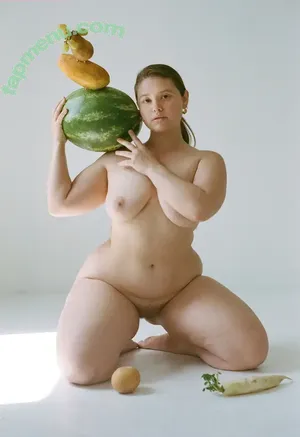  nude photo #0001