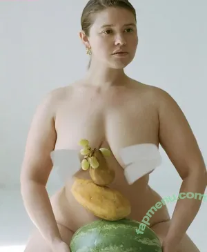  nude photo #0003