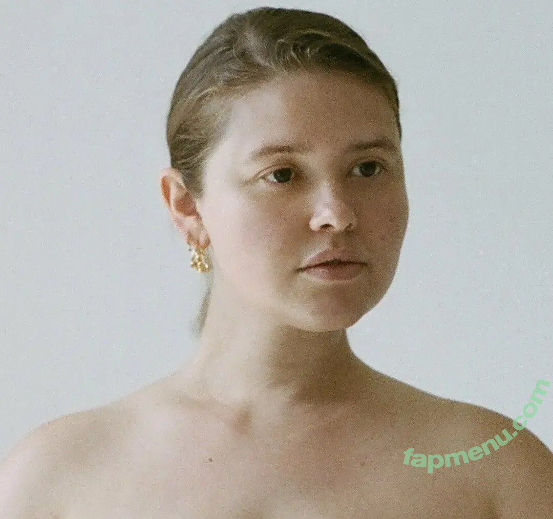 CharlieAnnMax nude photo #0022 (CharlieAnnMax)