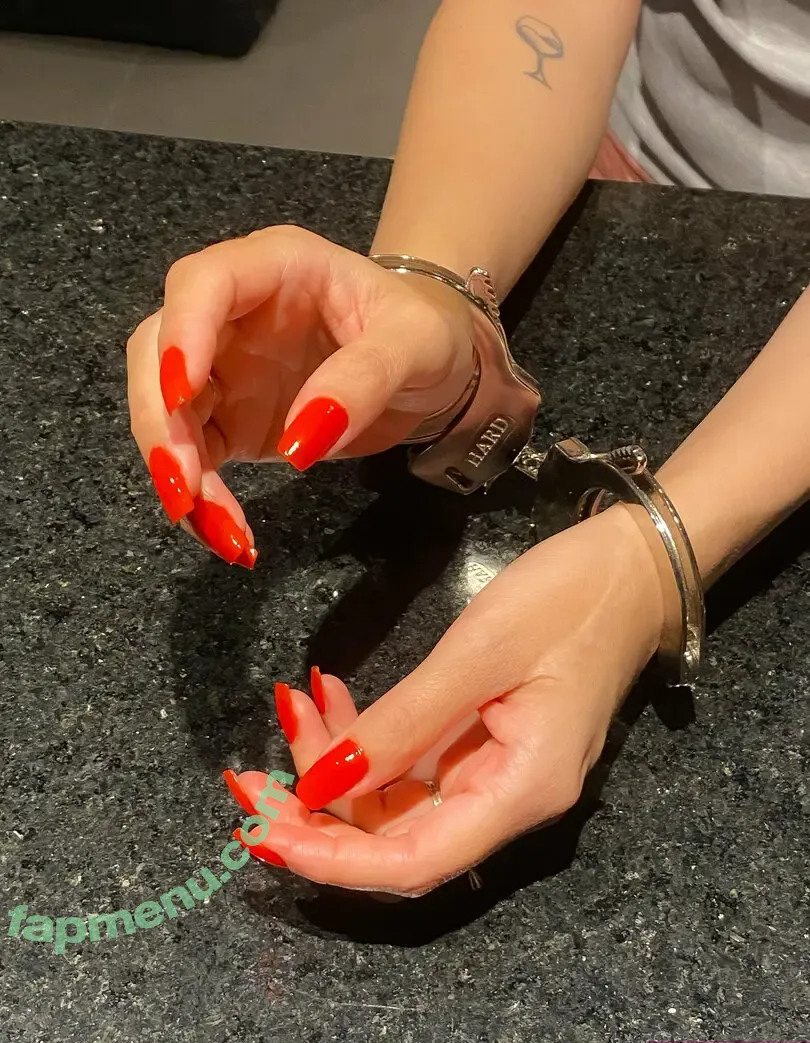 charlotte.a.bondage nude photo #0009 (charlottebrookefetish5)