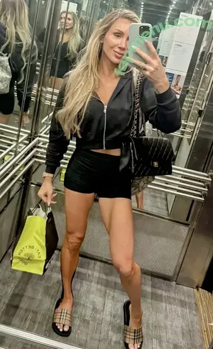 Charlotte Flair / WWE / charlottewwe nude photo #1129