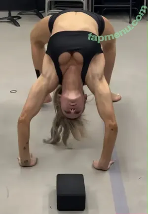 Charlotte Flair / WWE / charlottewwe nude photo #1133