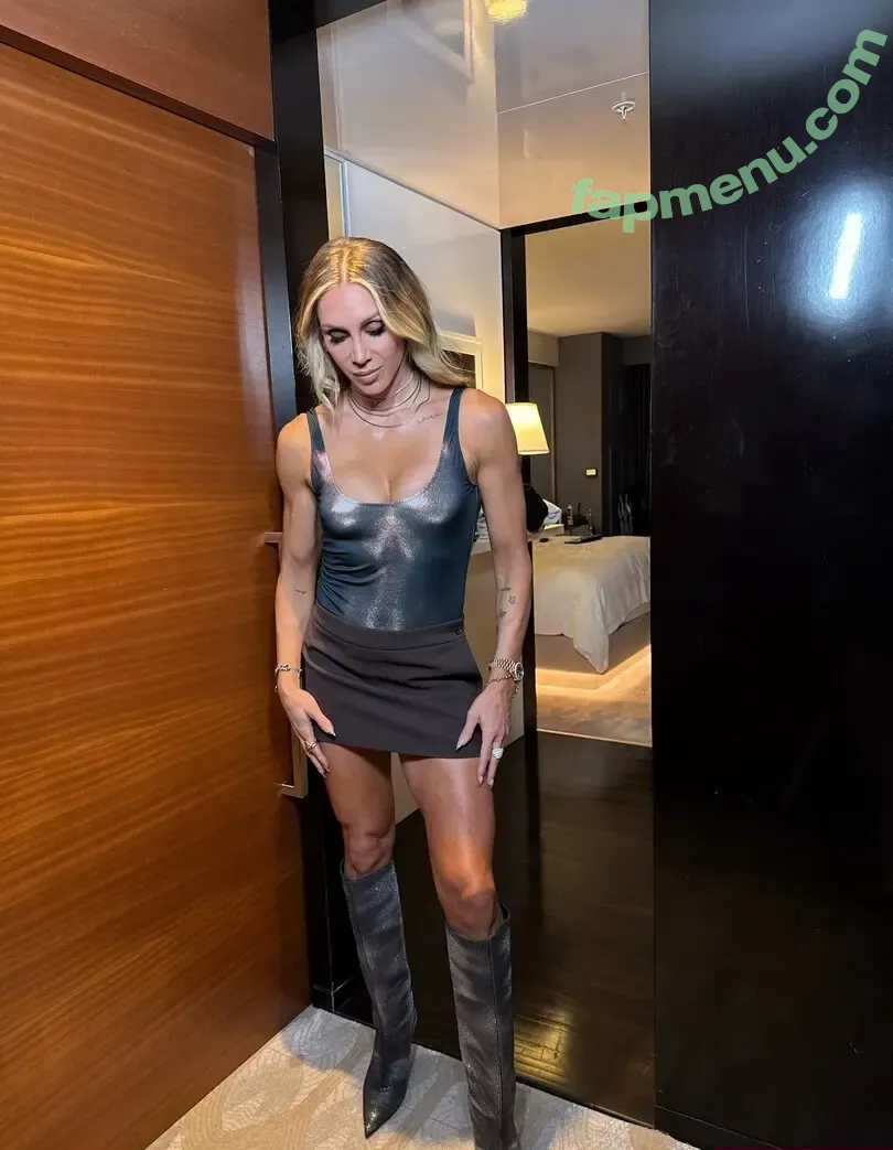Charlotte Flair nude photo #1227 (WWE / charlottewwe)