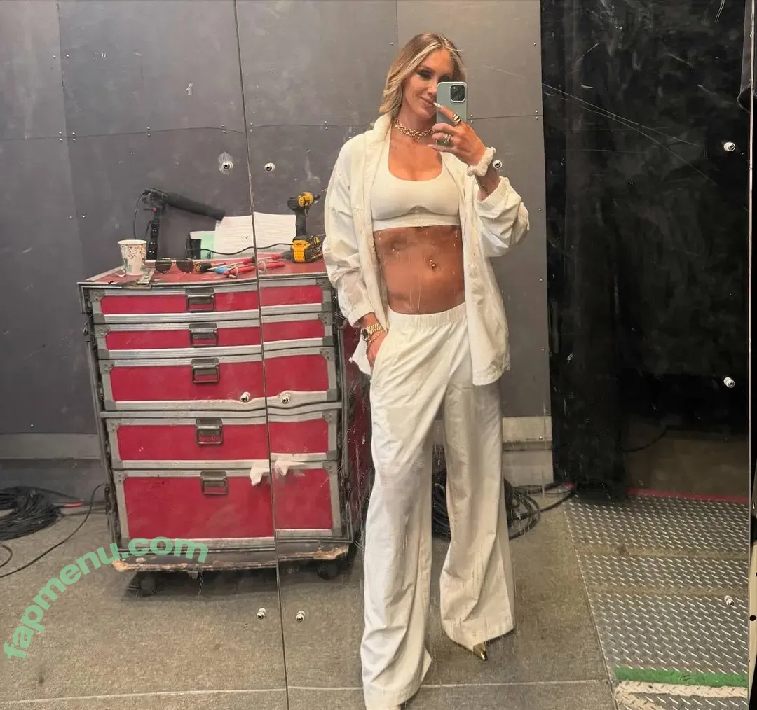 Charlotte Flair nude photo #1255 (WWE / charlottewwe)