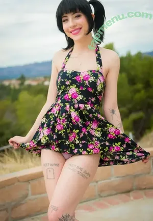 Charlotte Sartre / gothcharlotte nude photo #0631