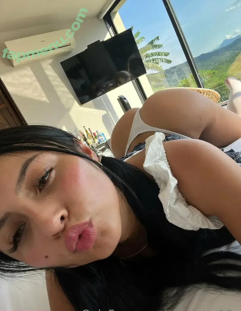 charlotte19y nude photo #0361 (charlotte19y)