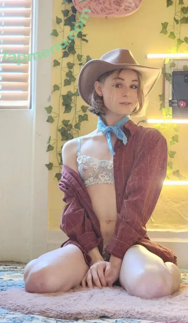 Charlotte40404 nude photo #0117 (too_old_femboy)