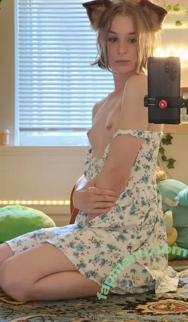 Charlotte40404 nude photo #0133 (too_old_femboy)
