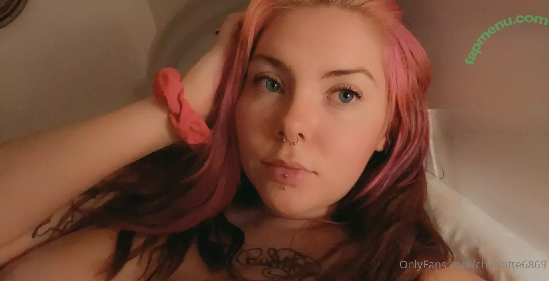 charlotte6869 nude photo #0169 (emily.hale6869)