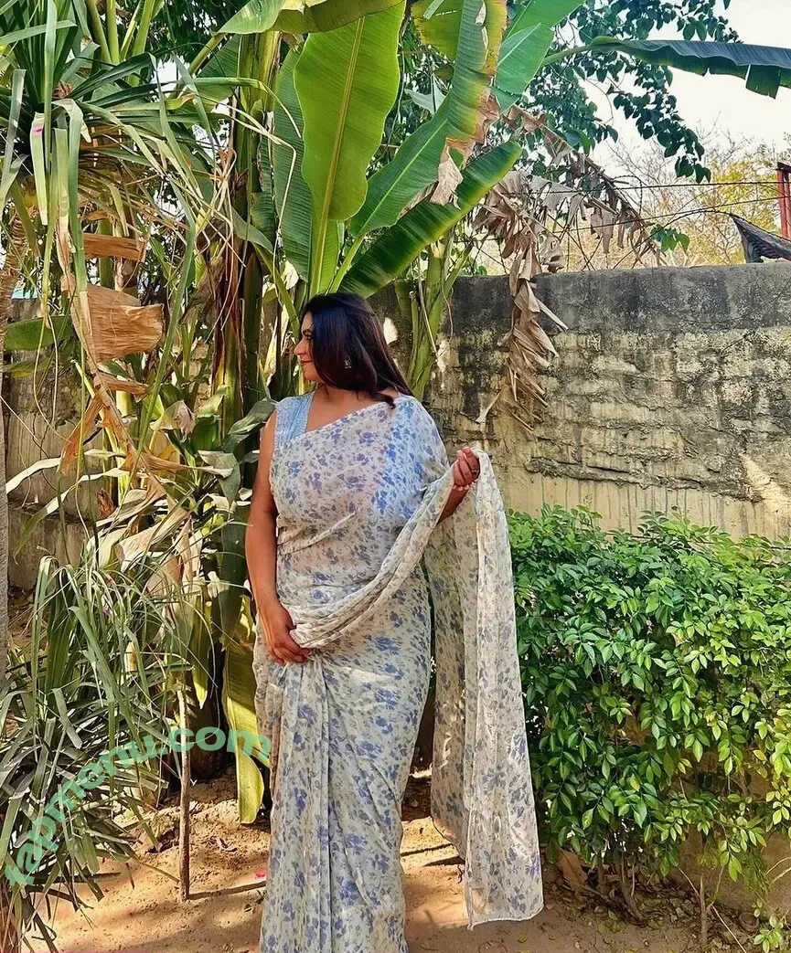 Charu Sharma nude photo #0040 ( / Charu S / Charushamra0801 / charusharma0108)