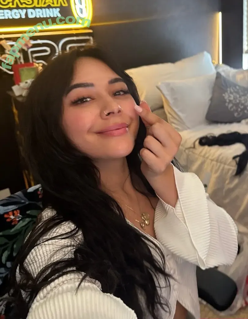 Chellchee nude photo #0034 (Chellchee)