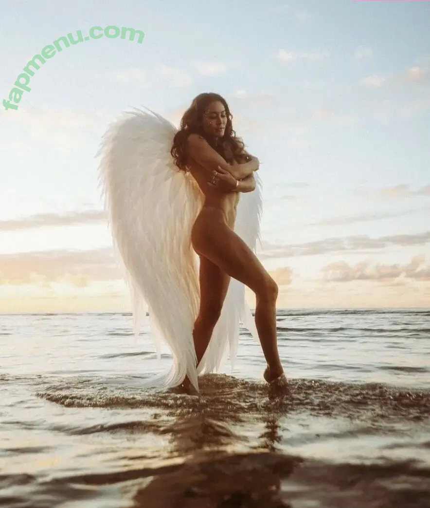 Chelsea Kauai nude photo #0033 (chelseakauai)