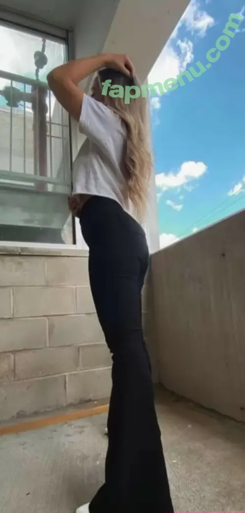 Chelsea Sommers nude photo #0088 (chelseasommers_)