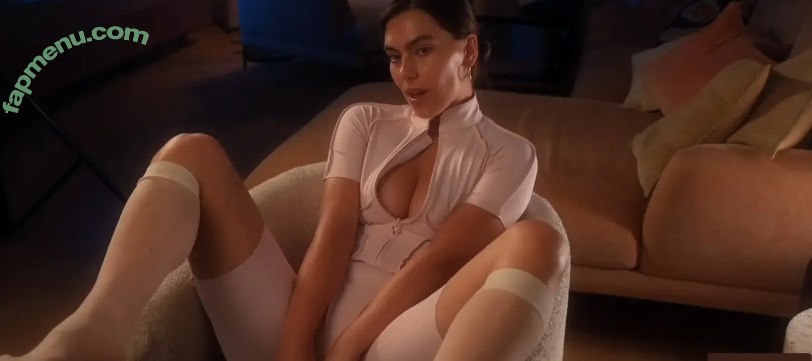 Cheriefatale nude photo #0002 (baredarla / the_cherie)