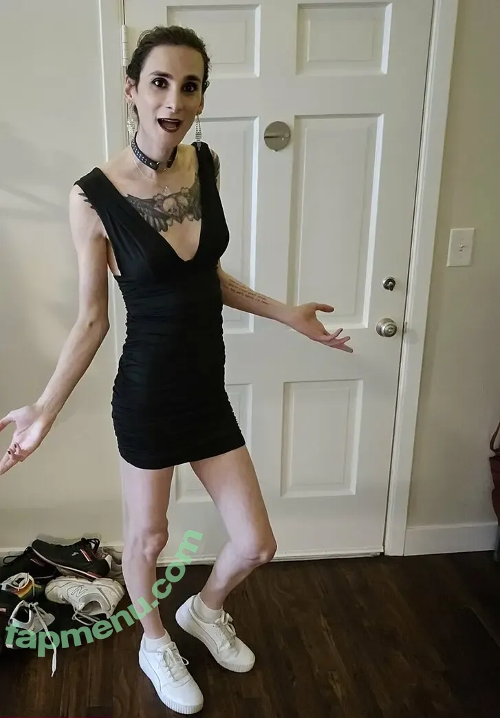 Cherry Sapphire nude photo #0007 (csapphire69 / imaskankypirate)
