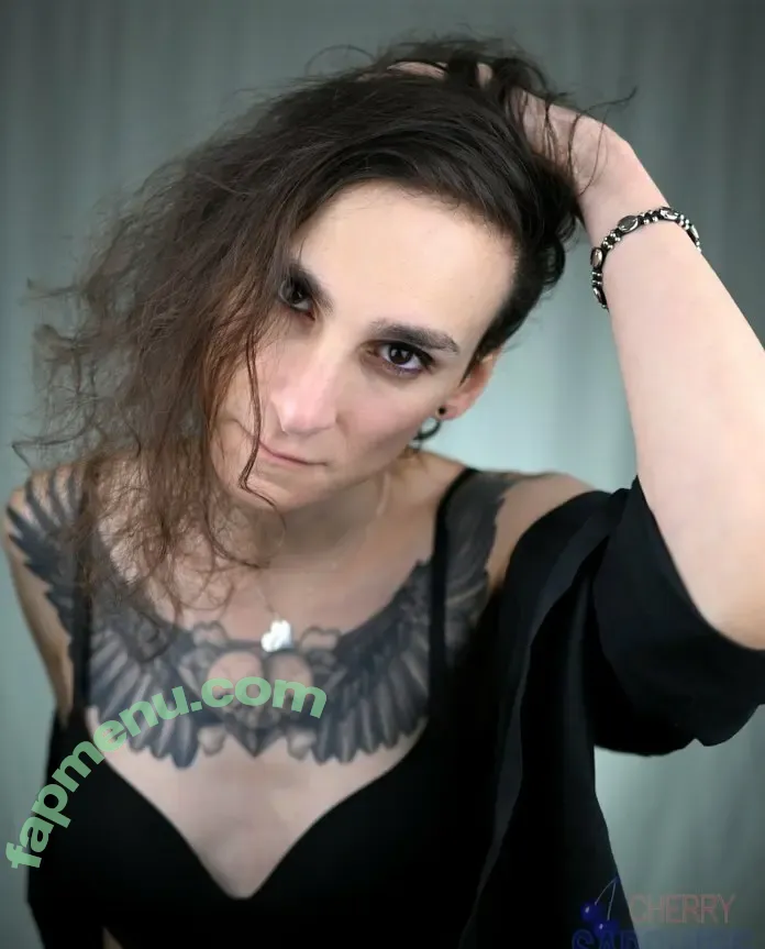 Cherry Sapphire nude photo #0015 (csapphire69 / imaskankypirate)