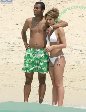 Cheryl Cole / cherylofficial nude photo #0162