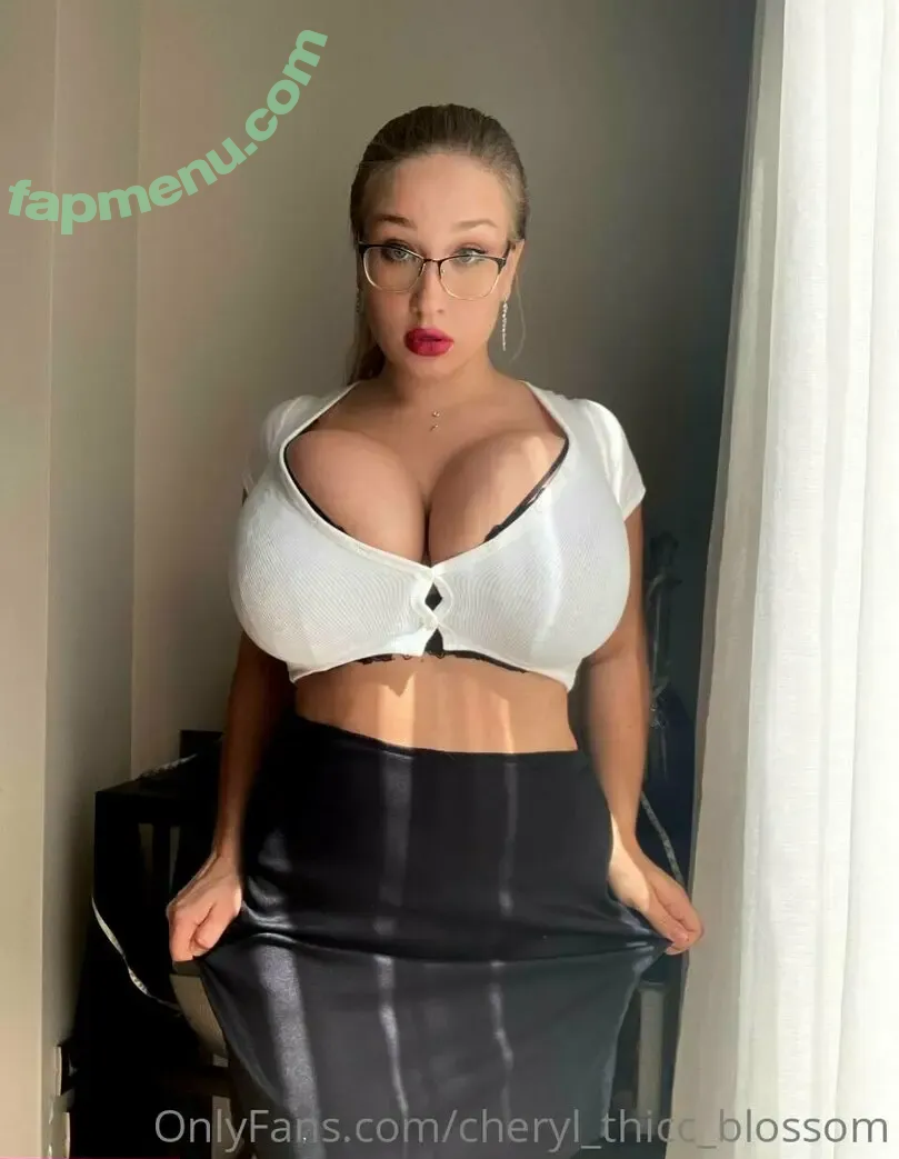cheryl_thicc_blossom nude photo #0011 (cheryl_bloss_)