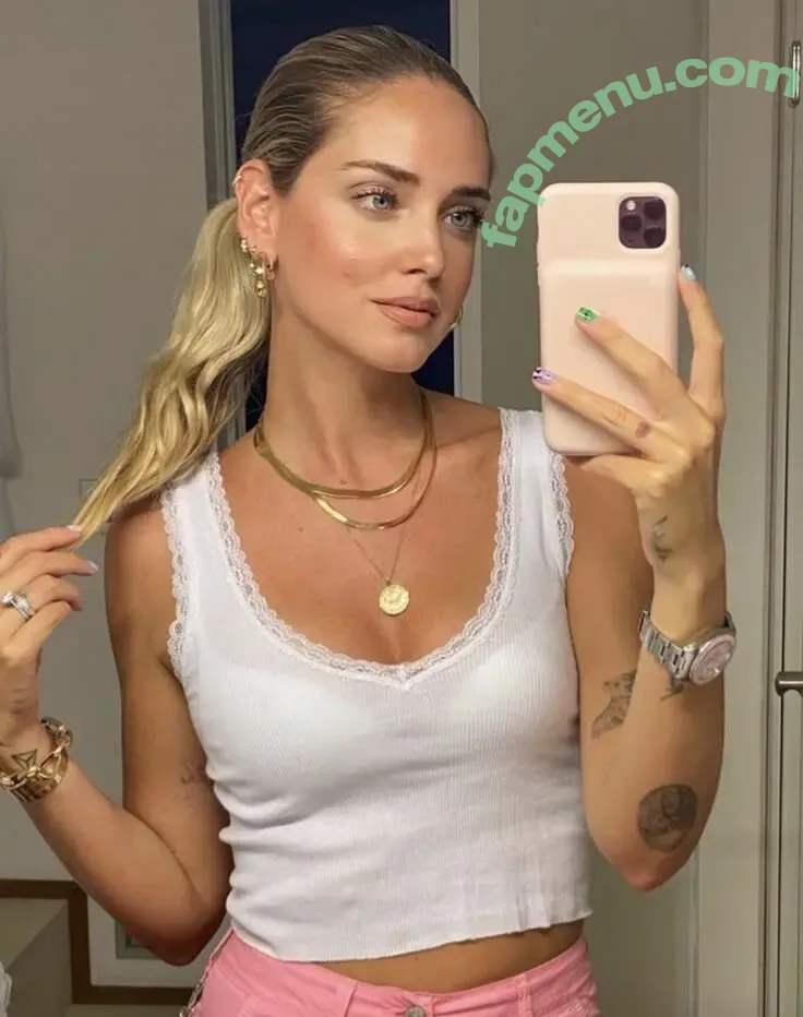 chiaraferragni nude photo #0001 (chiaraferragni)